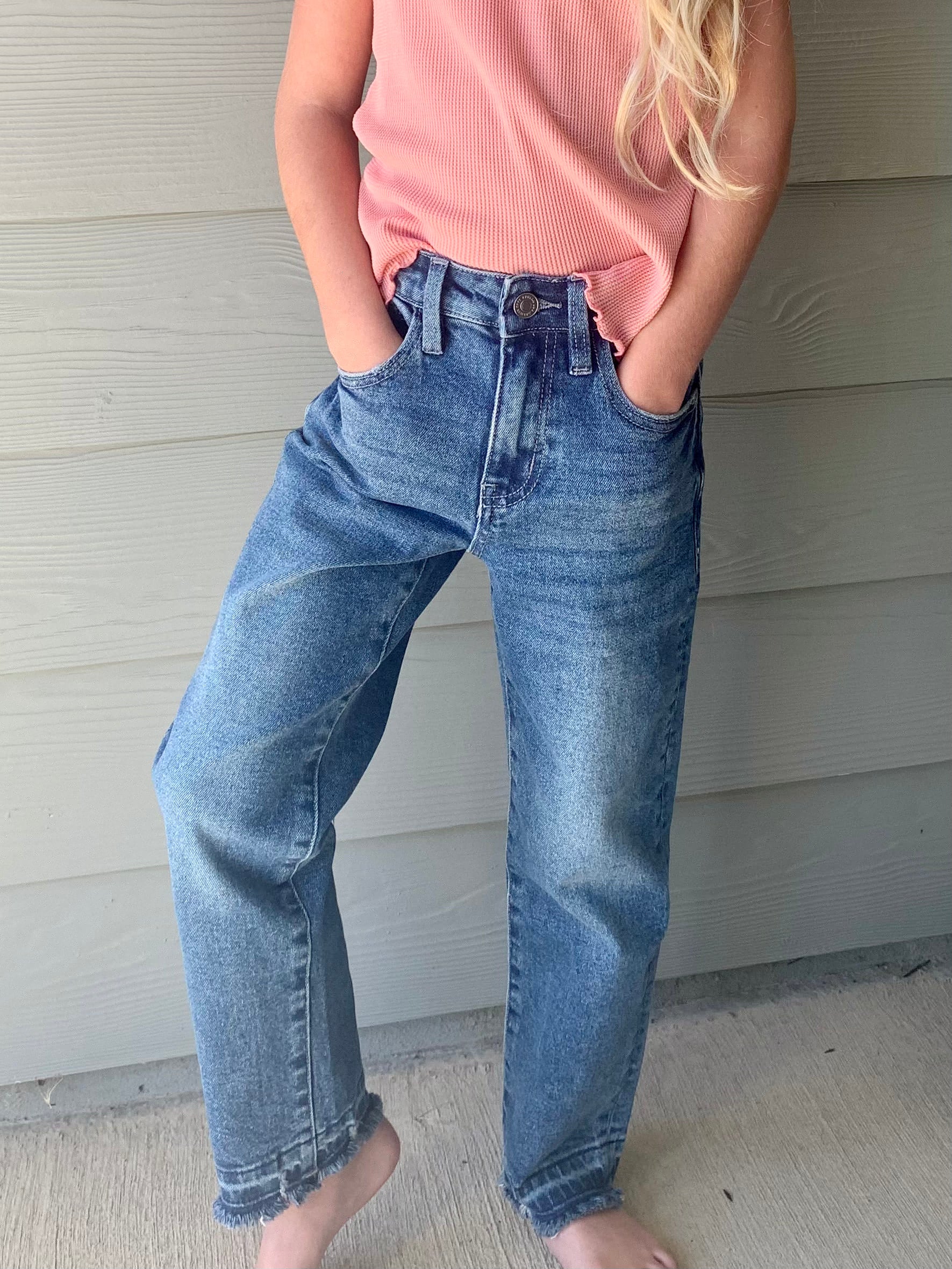 Frayed Hem Straight Leg Jeans